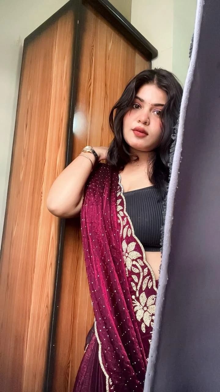Pooja Mahanagar call girl photo