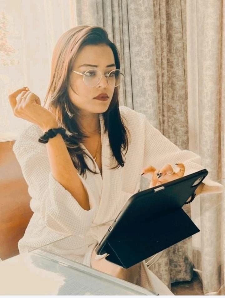 Kavya — Model Escort in VIP Road Lucknow photo 4